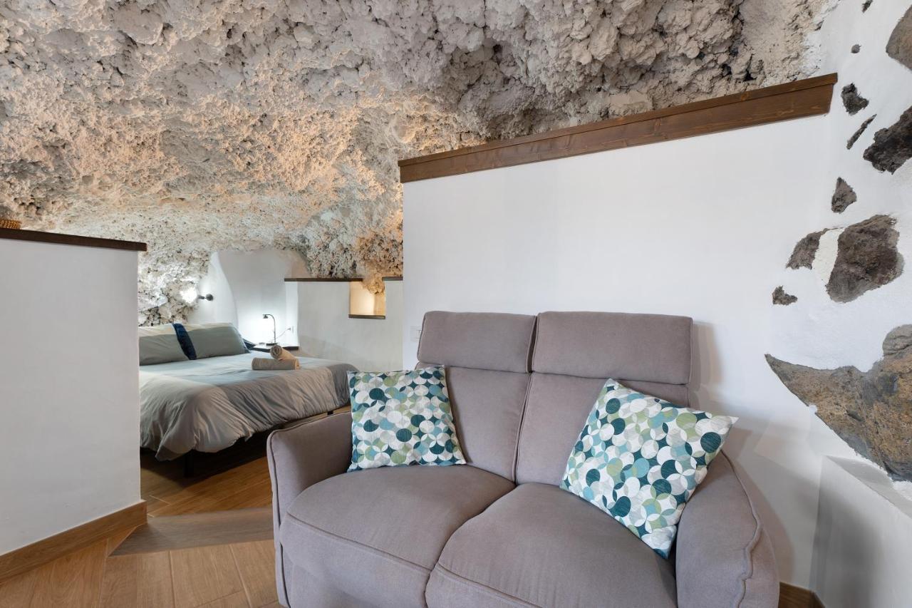 Cueva El Desvelo Apartment Tijarafe Bagian luar foto